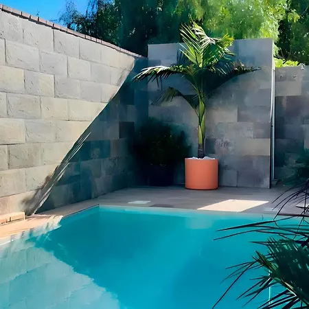 Con Piscina Privada Familias Ii Holiday home *