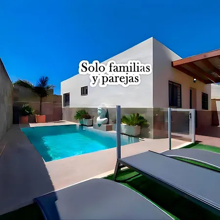 Holiday home Con Piscina Privada Familias Ii *